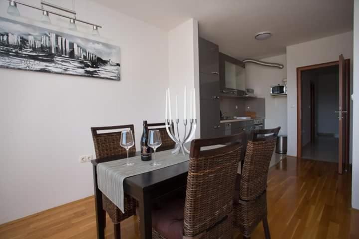 Apartman Mila Kaštela Exterior foto